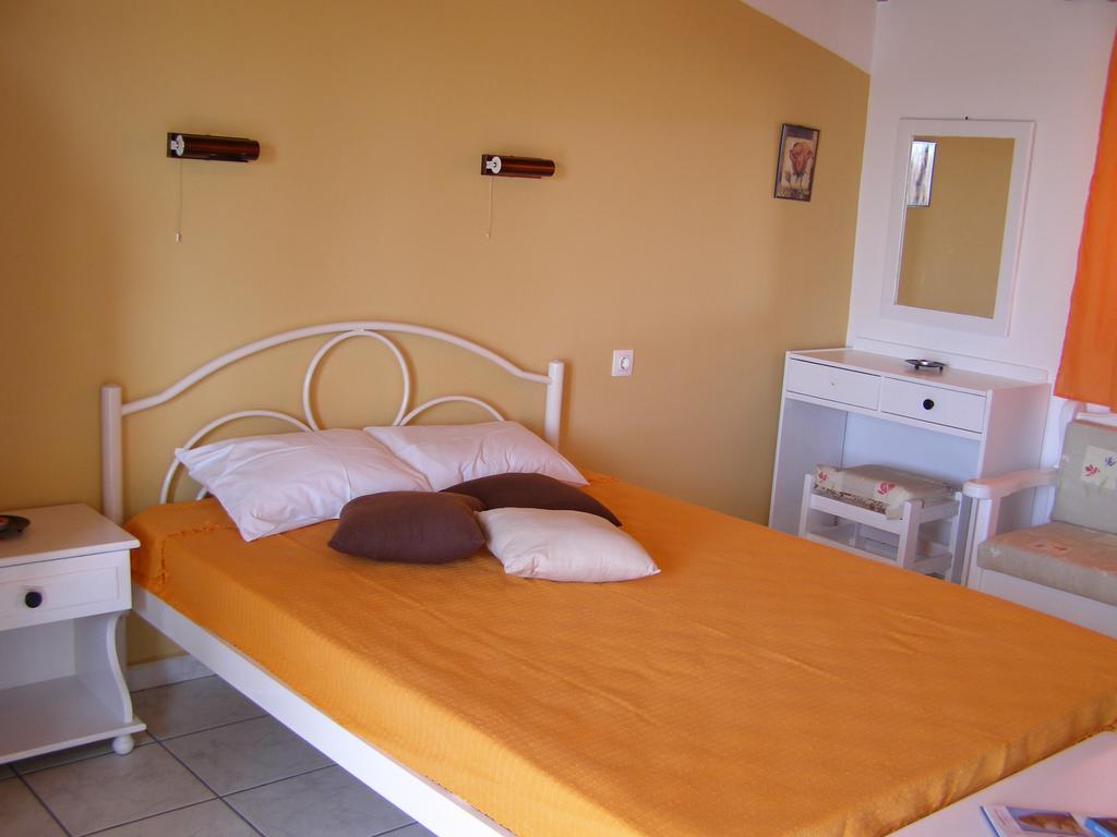 Nikis Apartments Agios Gordios  Habitación foto